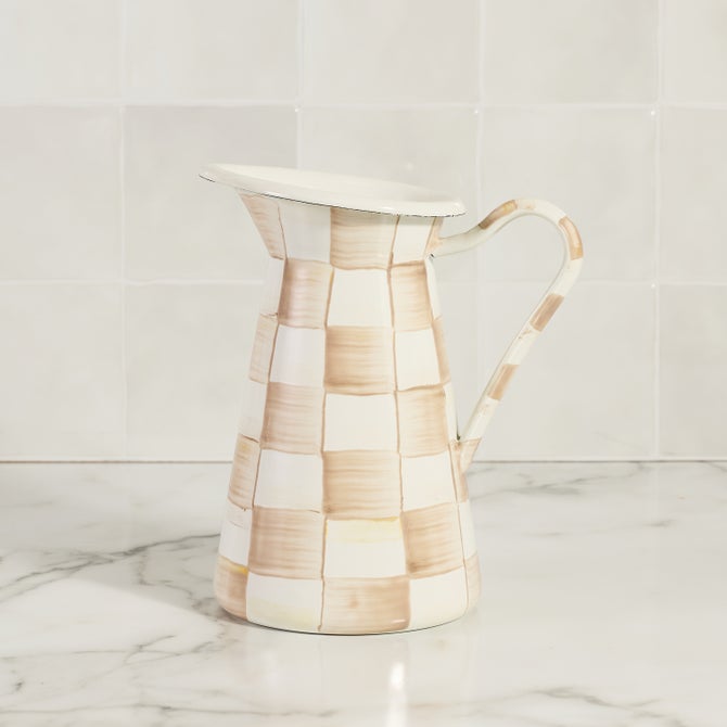 Mocha Check Medium Practical Pitcher image number 1