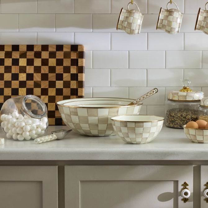 Mocha Check Extra Large Everyday Bowl image number 1