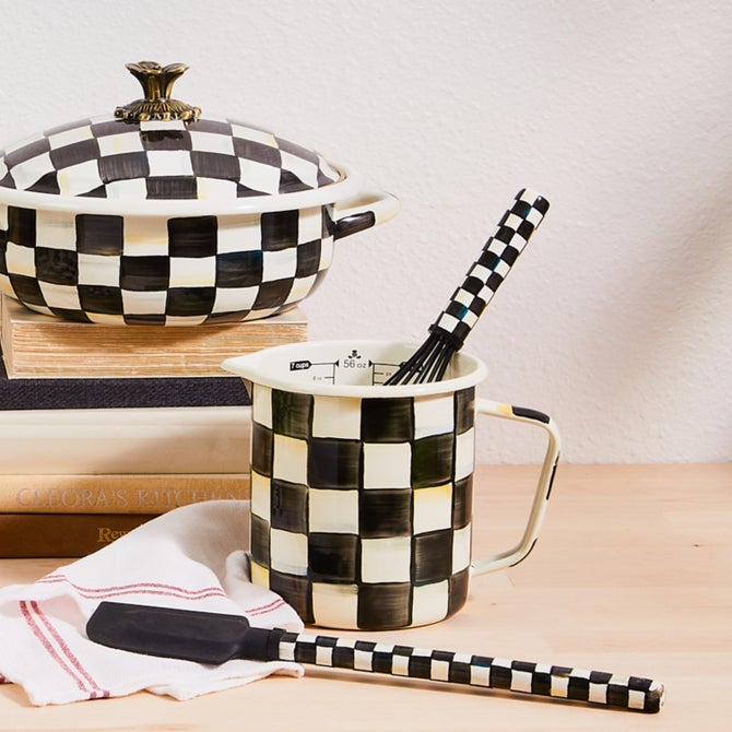 Courtly Check 7 Cup Measuring Cup image number 11