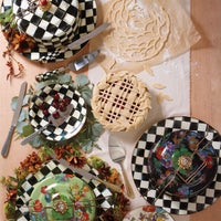 Black Flower Market Cake Carrier