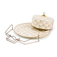 Mocha Check Cake Carrier