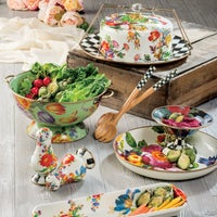 White Flower Market Cake Carrier