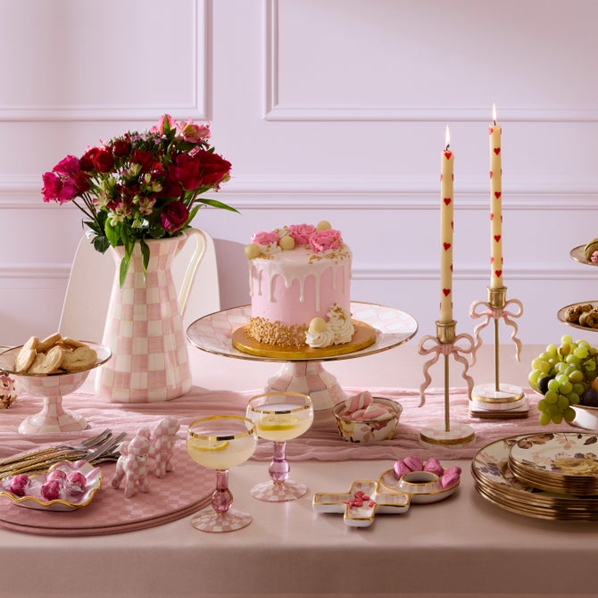 Rosy Check Large Pedestal Platter image number 4