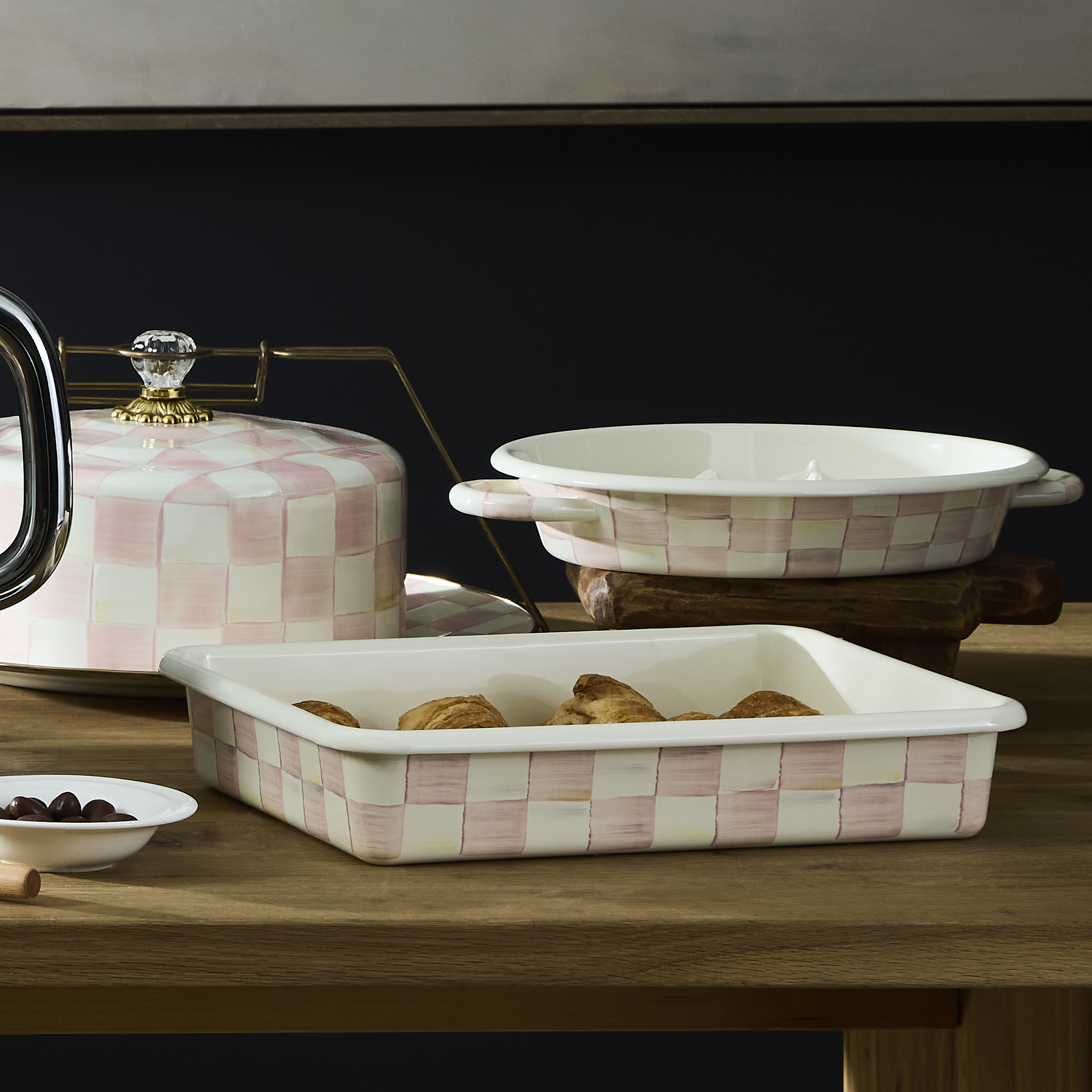 Rosy Check Medium Oval Gratin Dish