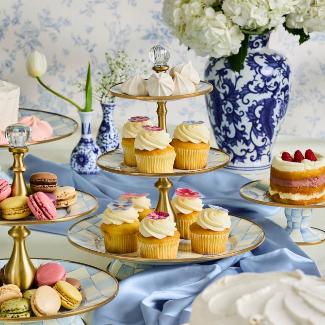 Sky Check Three Tier Sweet Stand image number 3