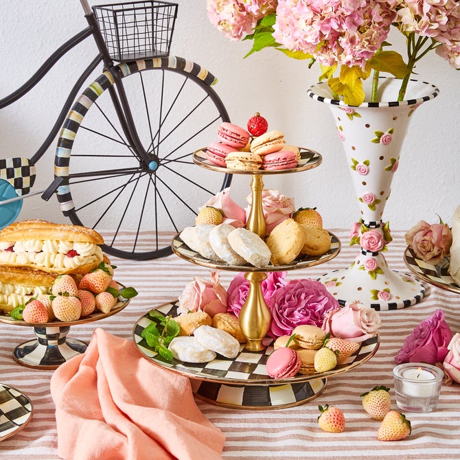 Courtly Check Three Tier Sweet Stand image number 8