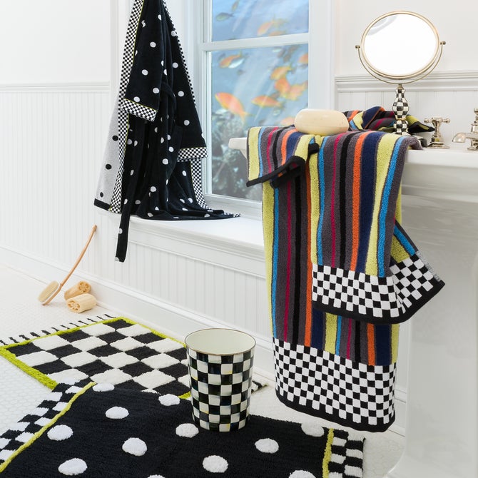Courtly Check Enamel Bath Collection image number 2