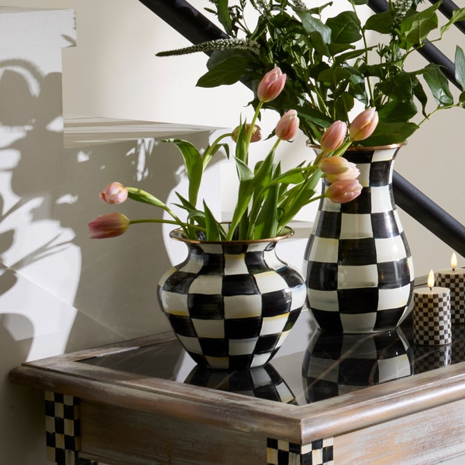 Courtly Check Enamel Large Vase image number 1