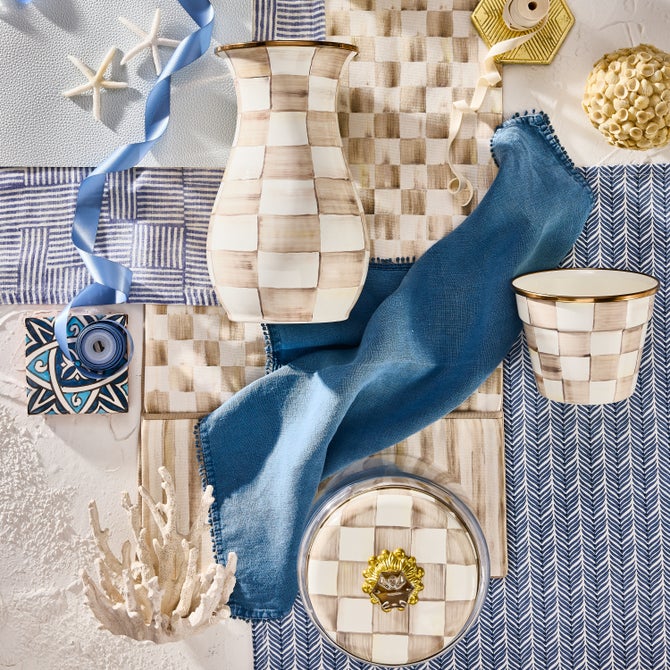 Mocha Check Small Garden Pot image number 3