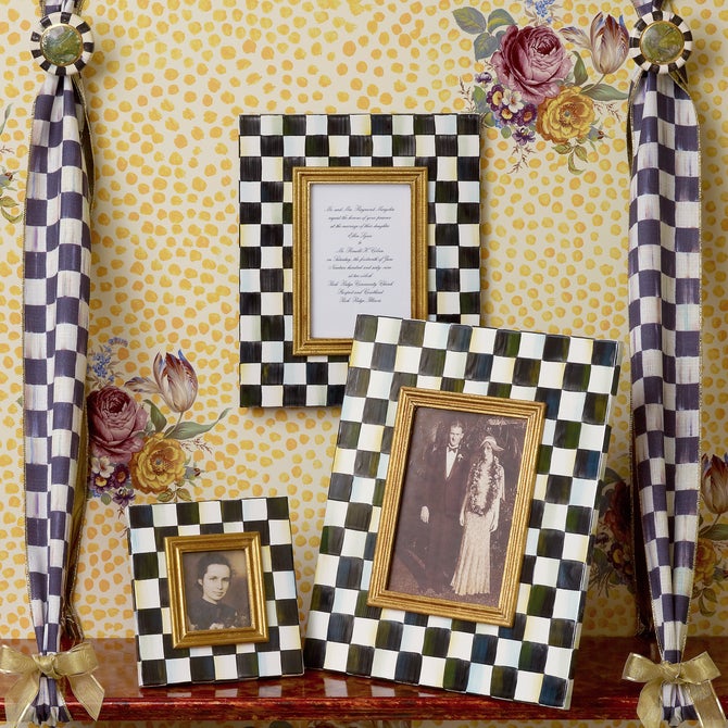 Courtly Check 5" x 7" Frame image number 6