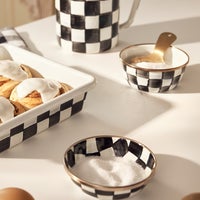 Courtly Check Relish Dish