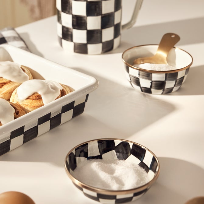 Courtly Check Relish Dish image number 4