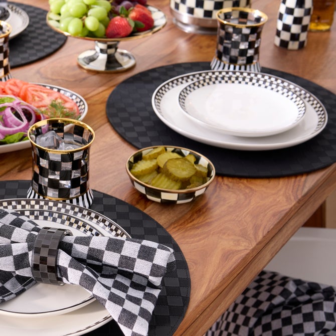 Courtly Check Relish Dish image number 7