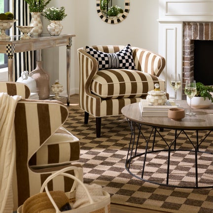 Checked Indoor/Outdoor Rug