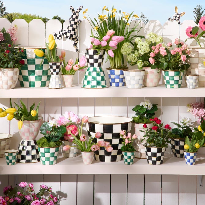 Enamel Check Small Garden Pot image number 0