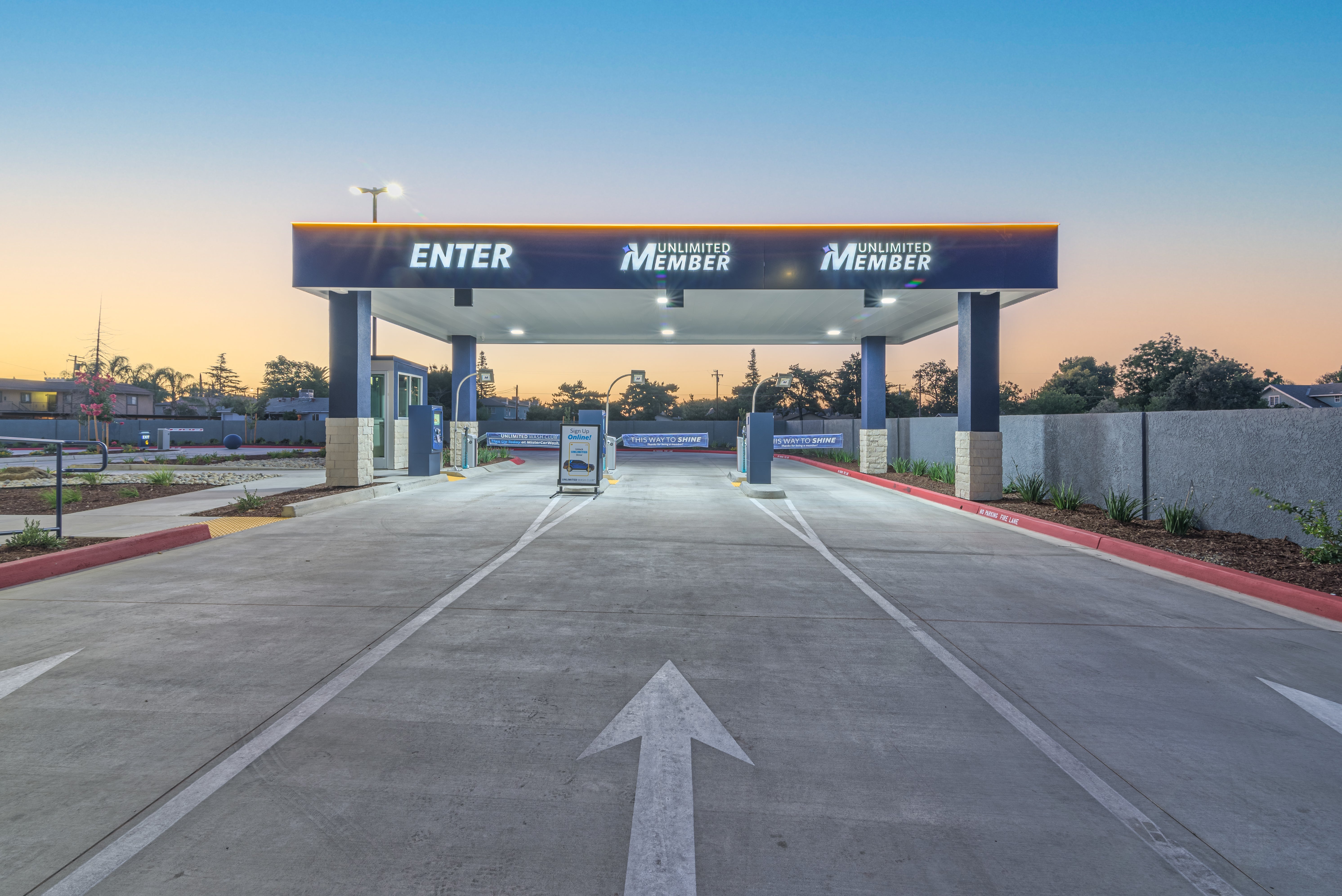 Mister Car Wash Opens New Locations in Bakersfield, CA