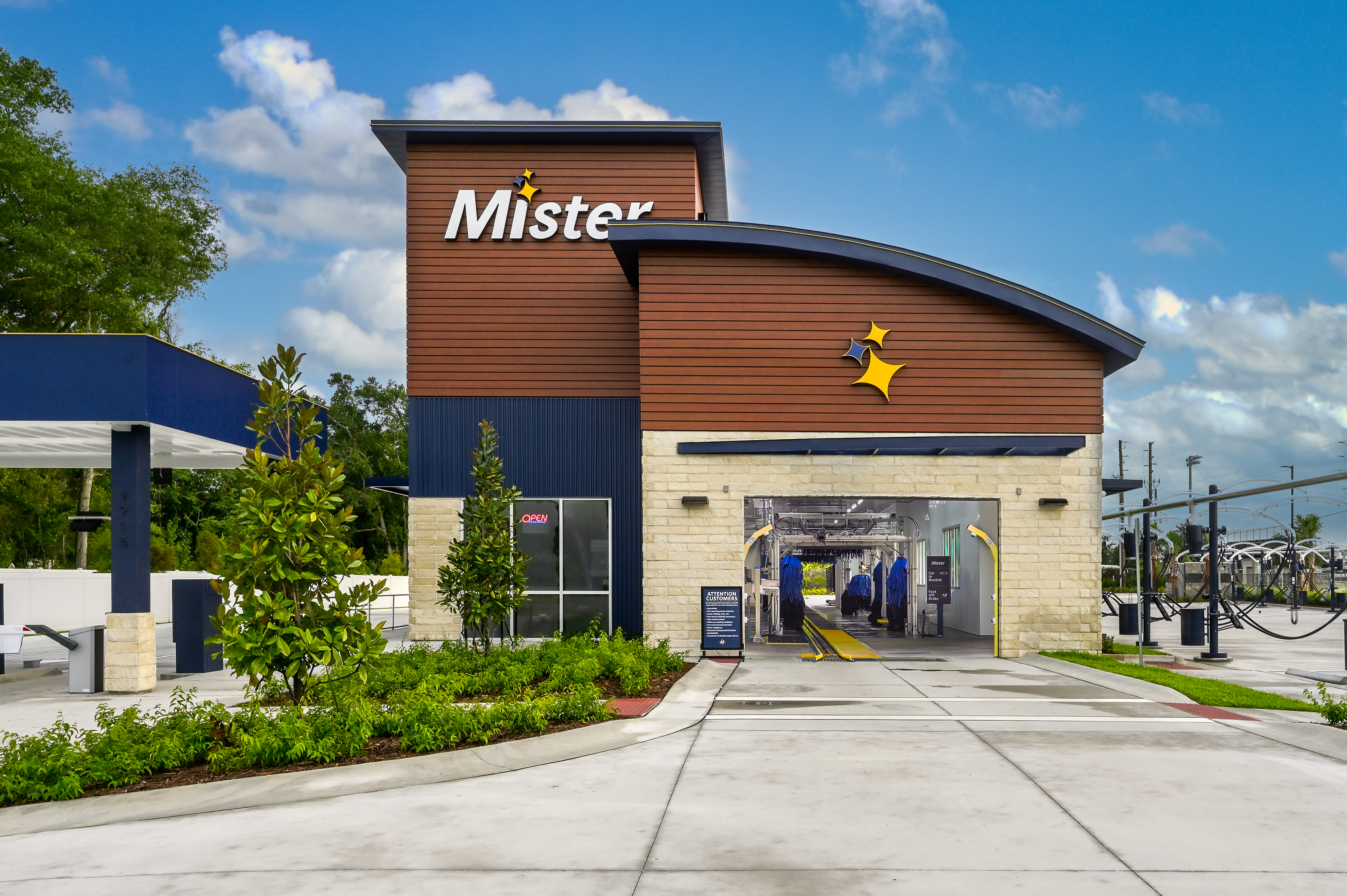 Round Lake Blvd Mister Car Wash