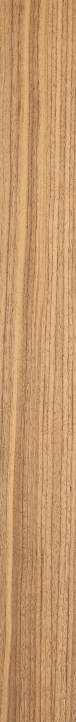 QS Walnut Veneer – Clear 07
