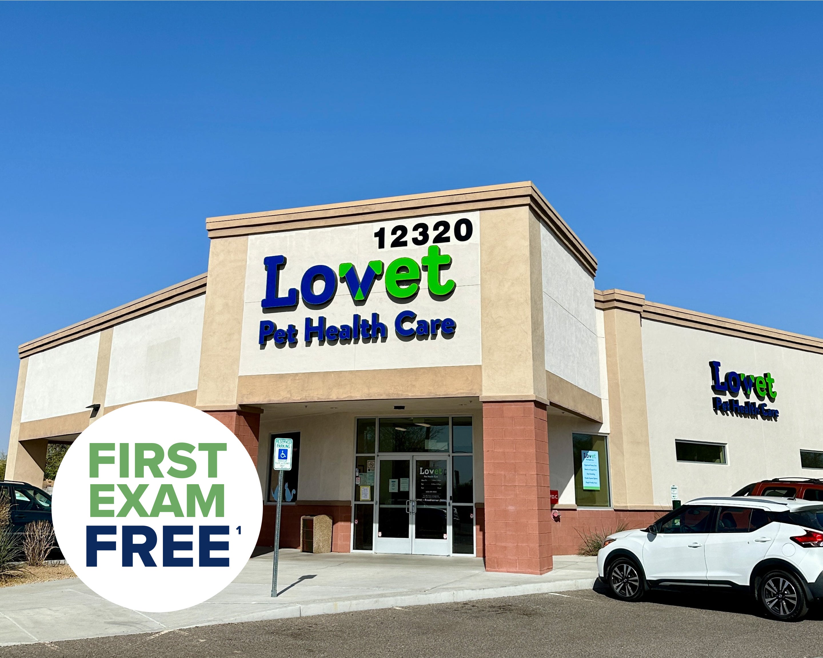 The exterior of Lovet Pet Health Care's Roadrunner location.