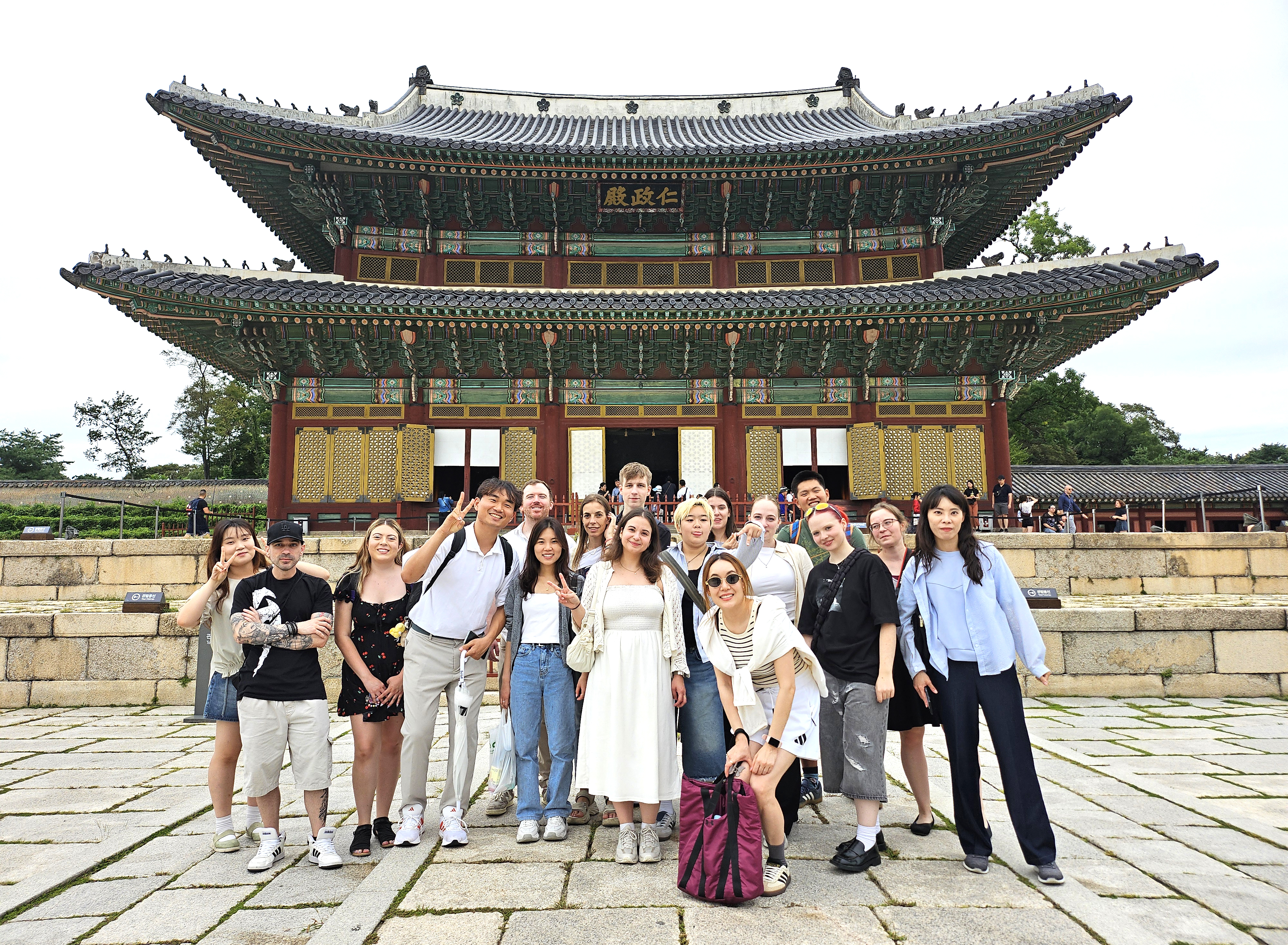 A group of students in front of the Changdeokgung Palace