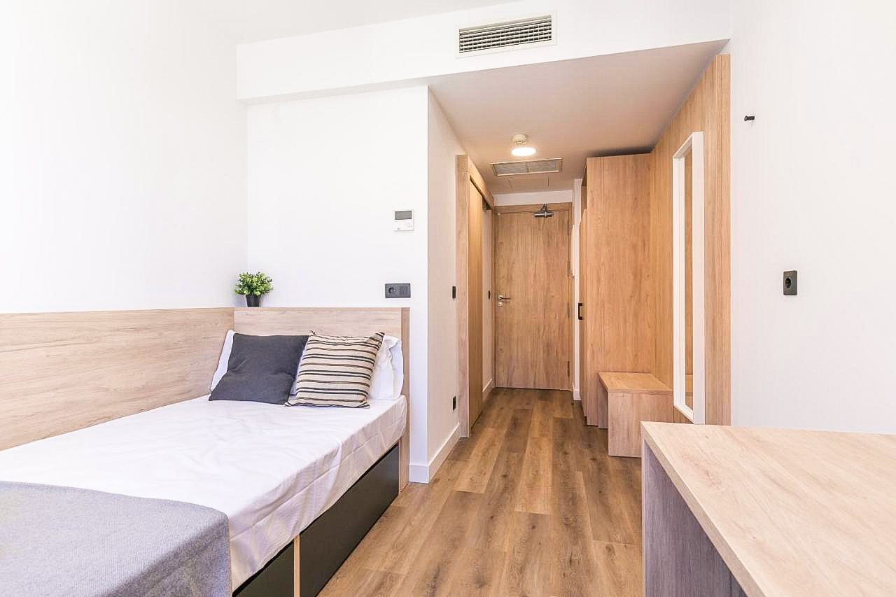 Bedroom at the residence in Alicante