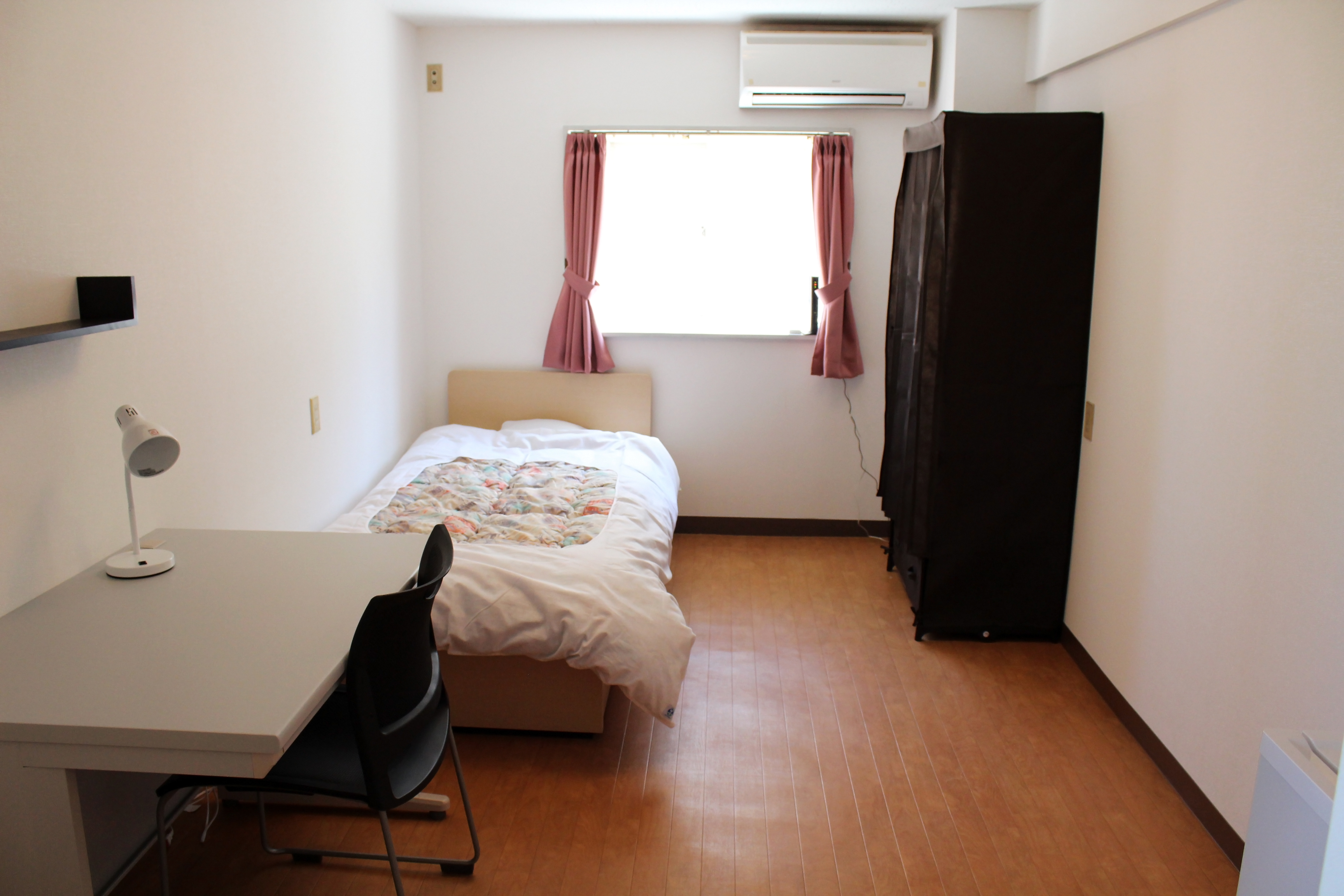 Single bedroom at the Student House
