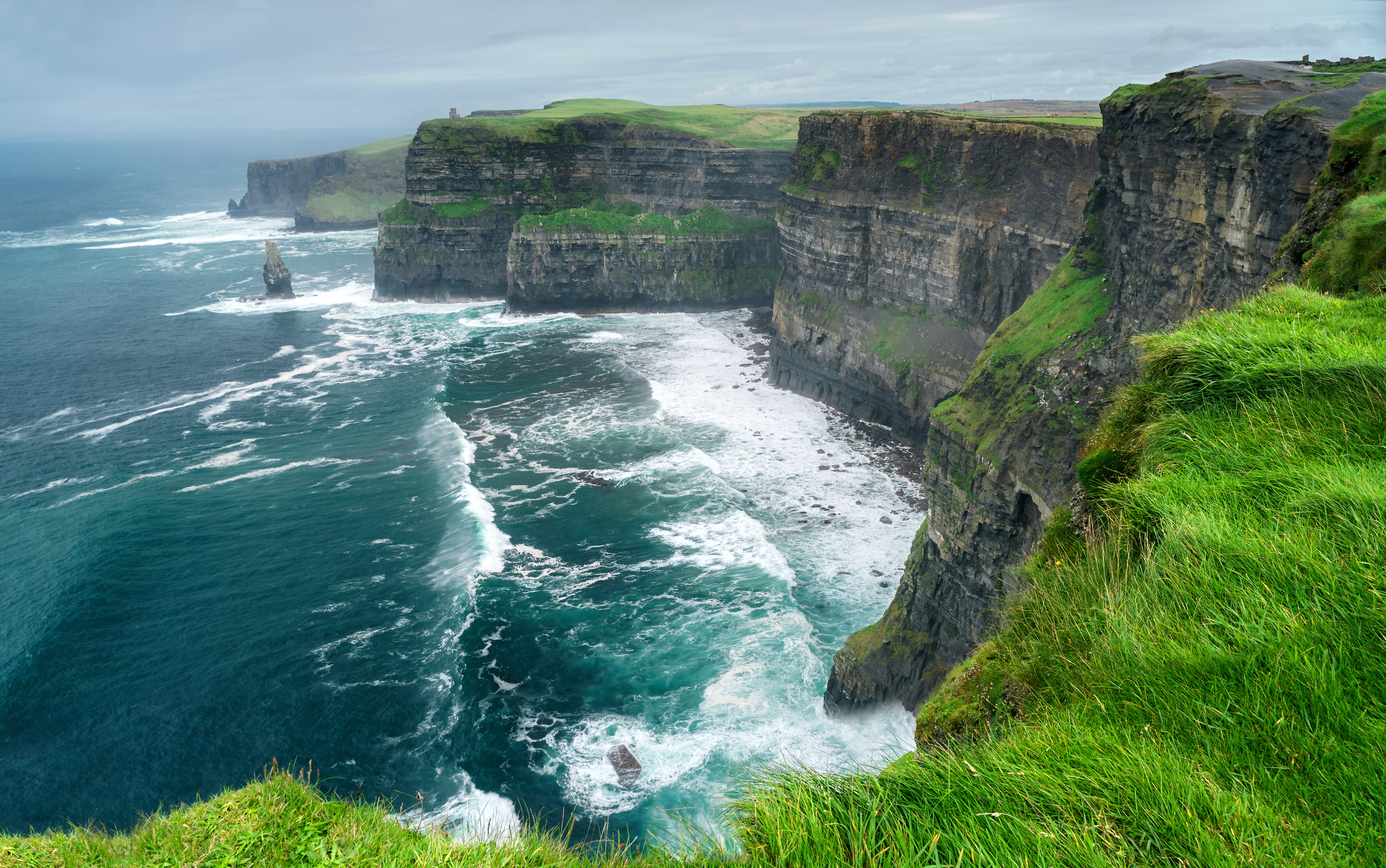 Dramatic ocean cliffs along the Irish coastline near Lisnaskea