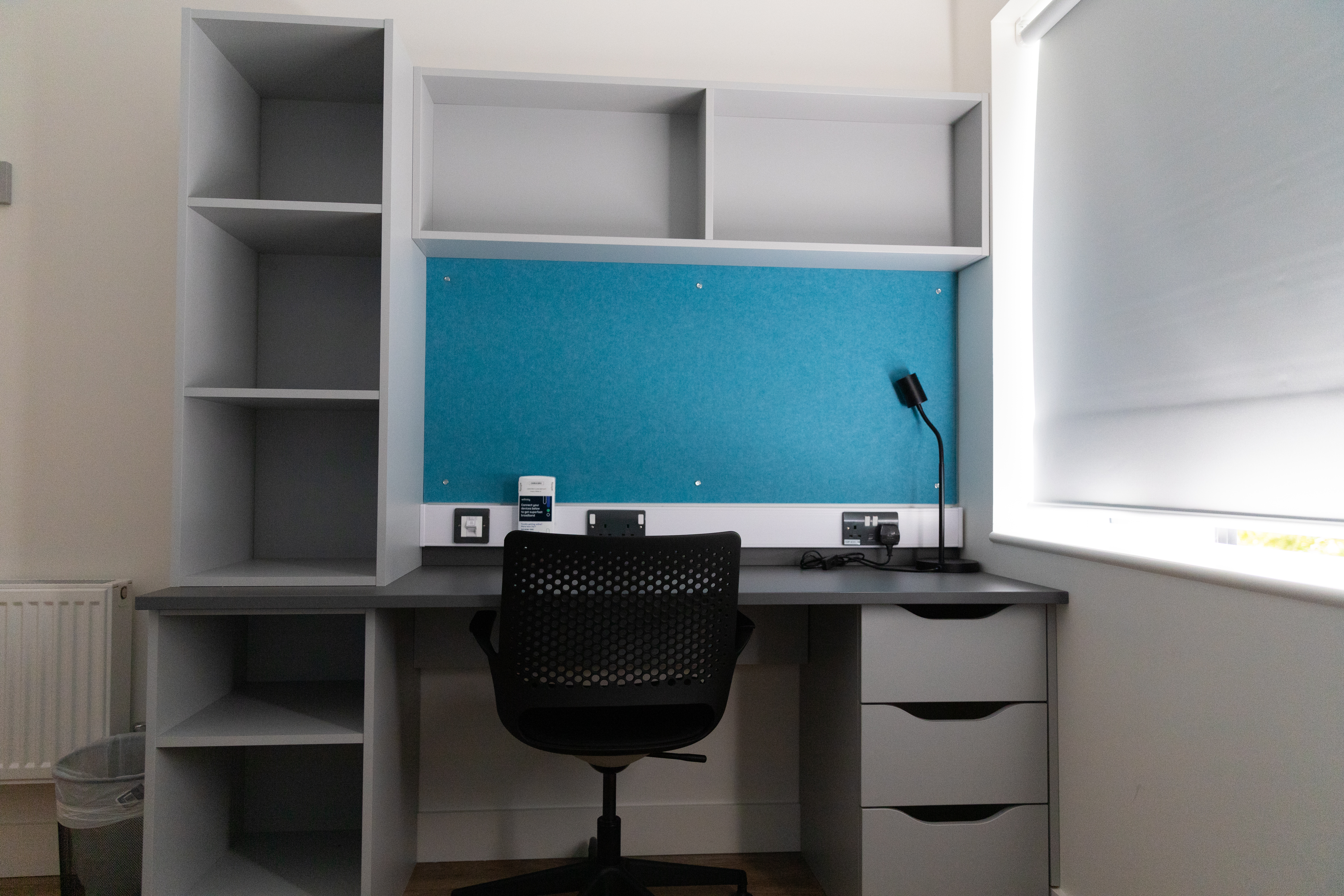 Residence Oxford Brookes University Bedroom desk