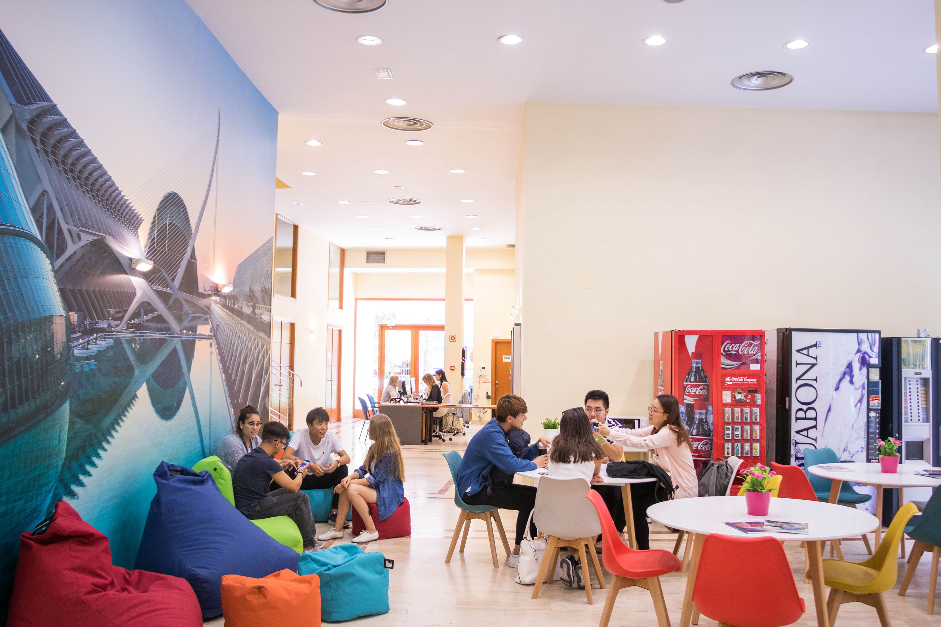 Student in communal area at Enforex Valencia