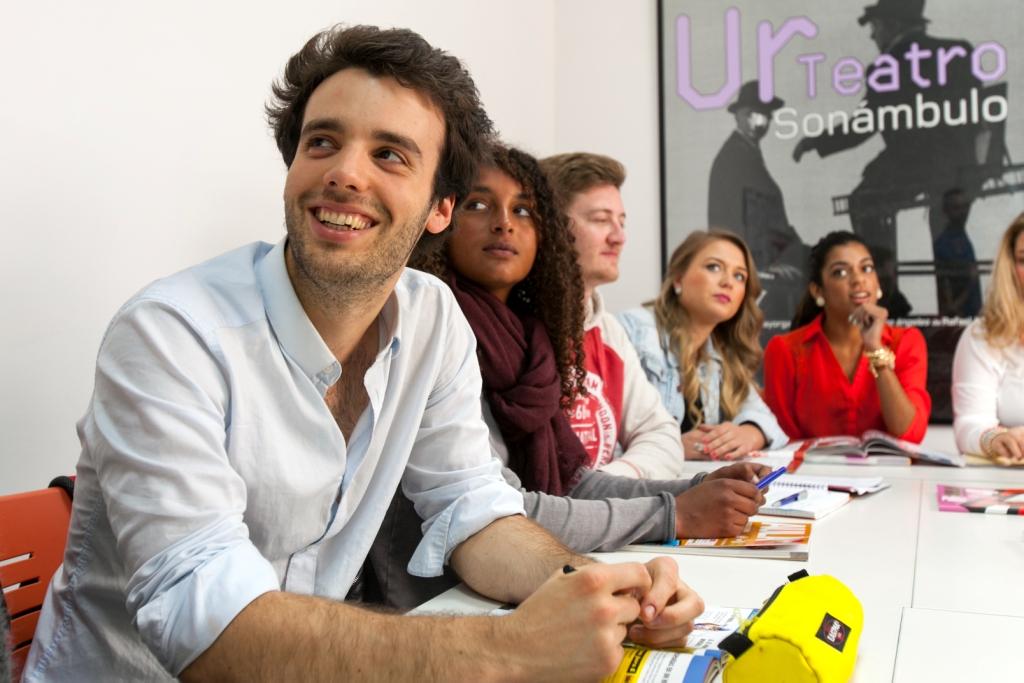Students in class at CLIC Sevilla