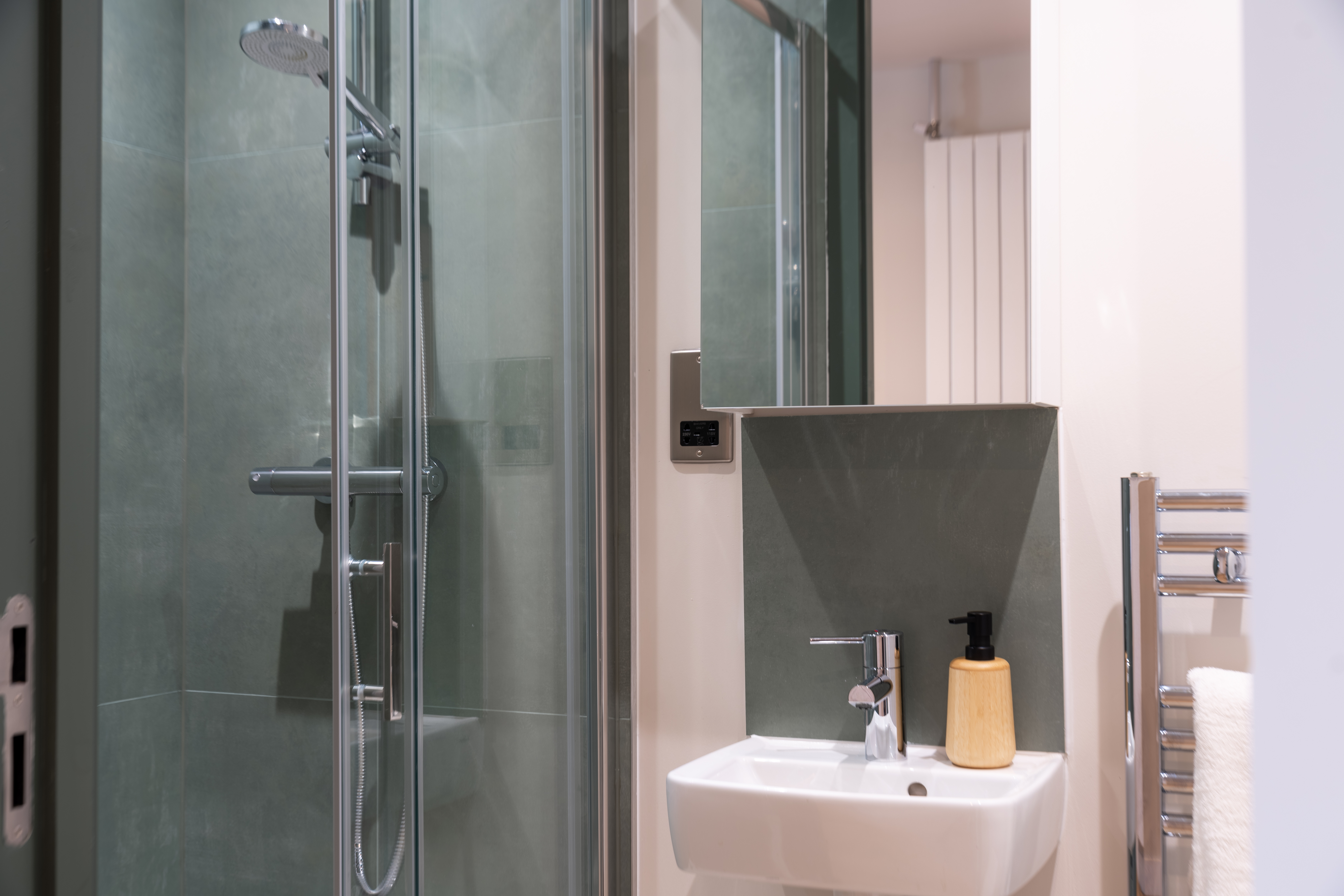 Residence | Arasian P&V