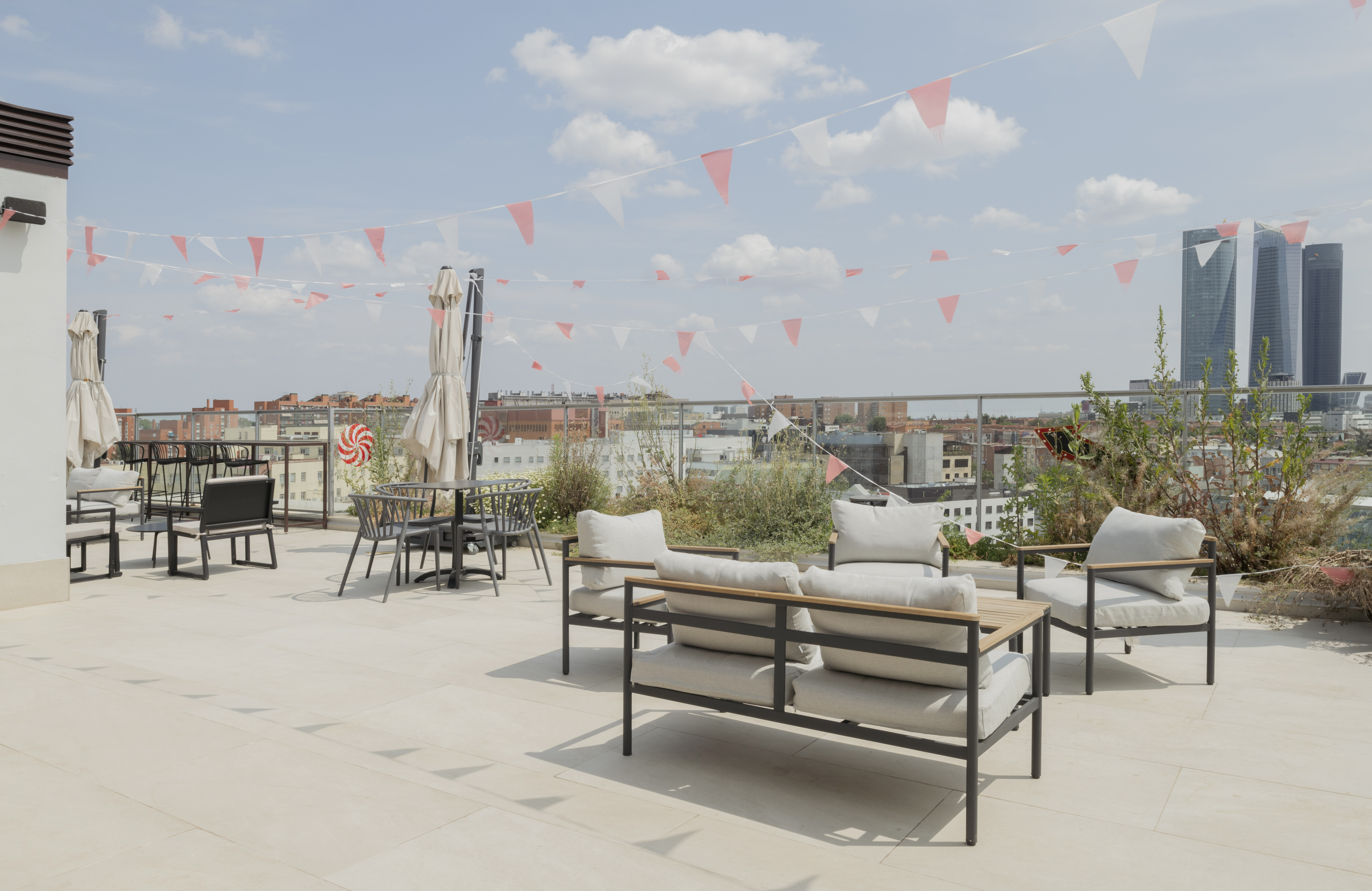 School outside terrace Madrid