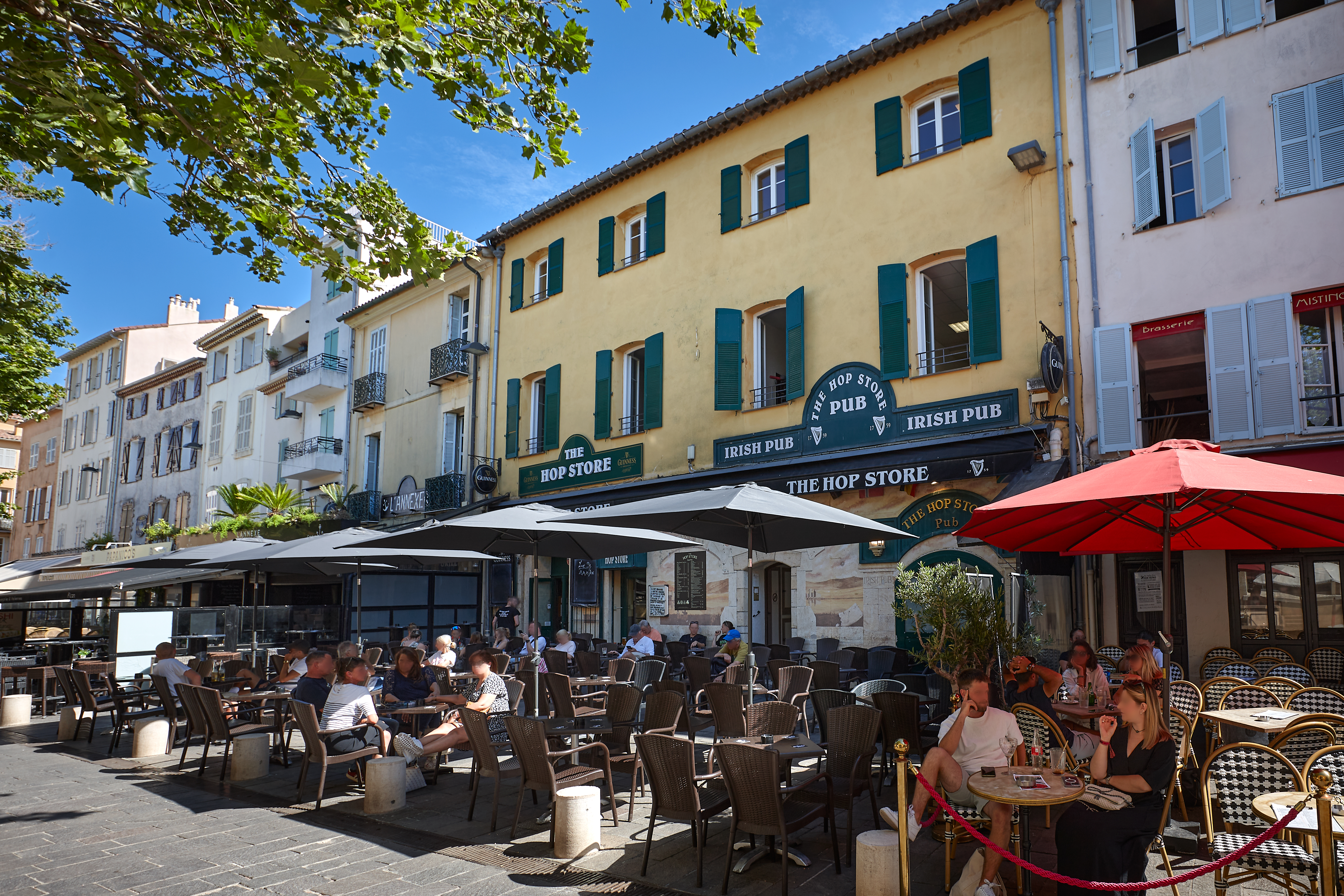 School building exterior Le Port Antibes