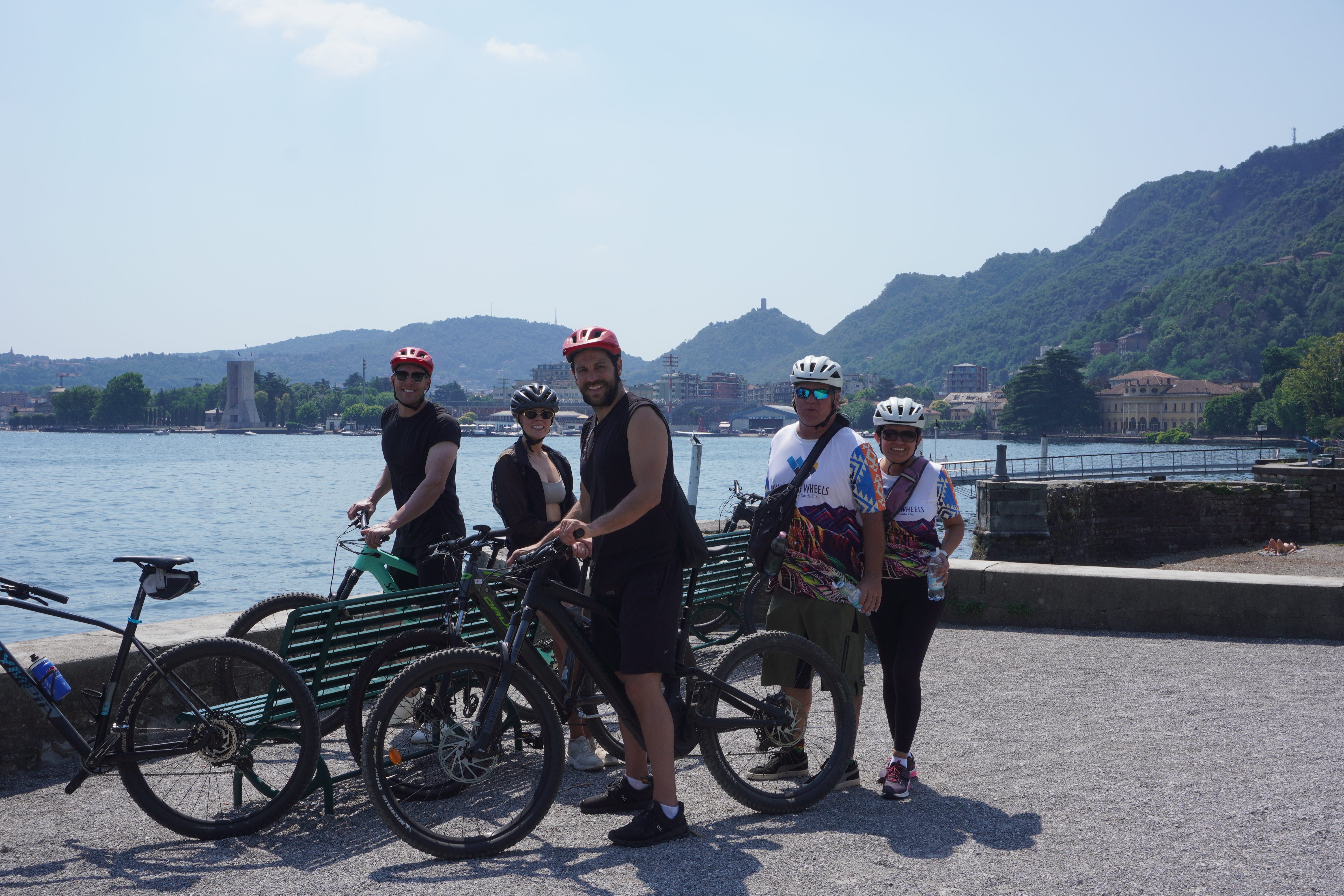 A group of students during a bike tour in Como
