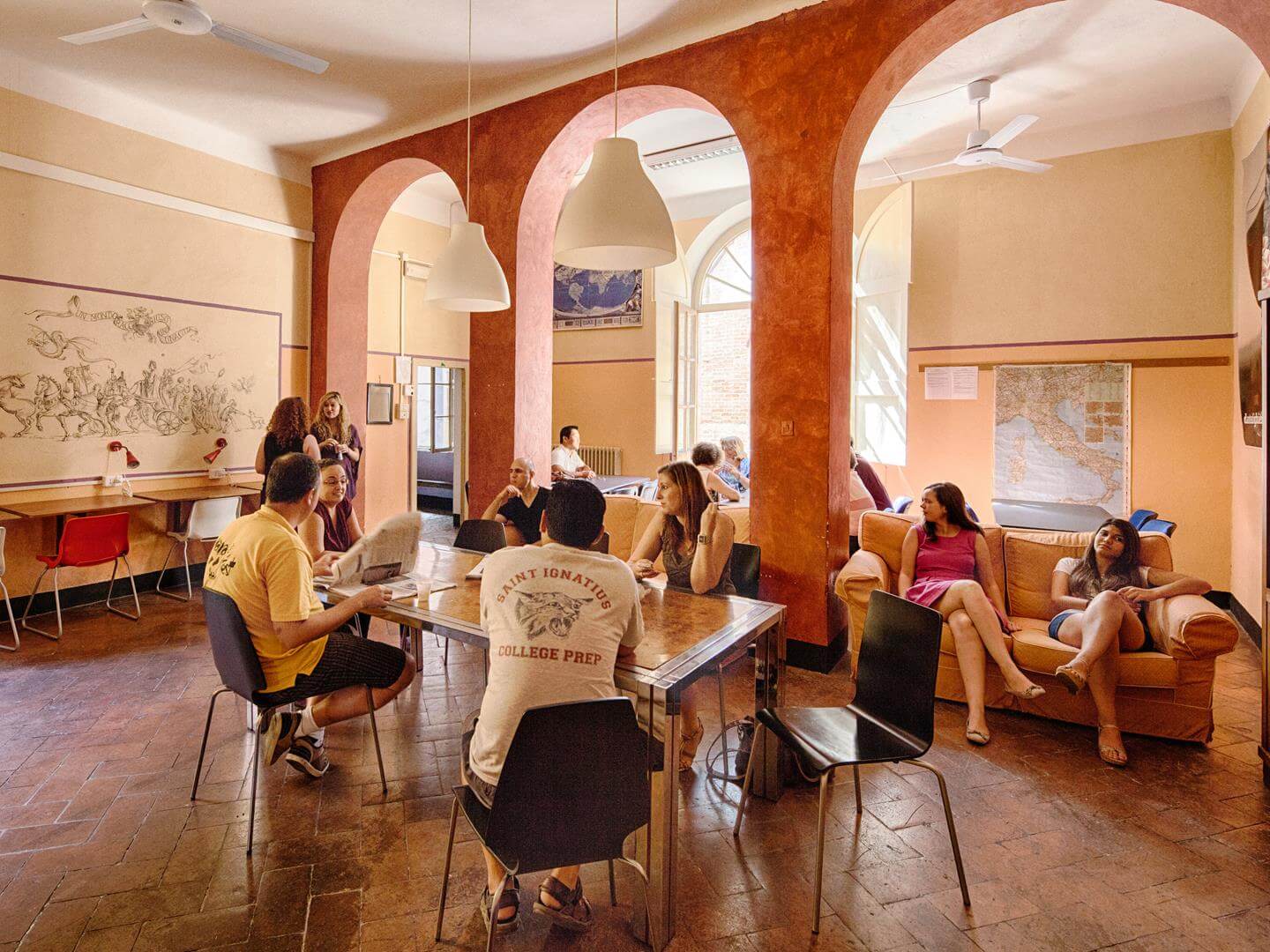 Students in common area at Dante Alighieri