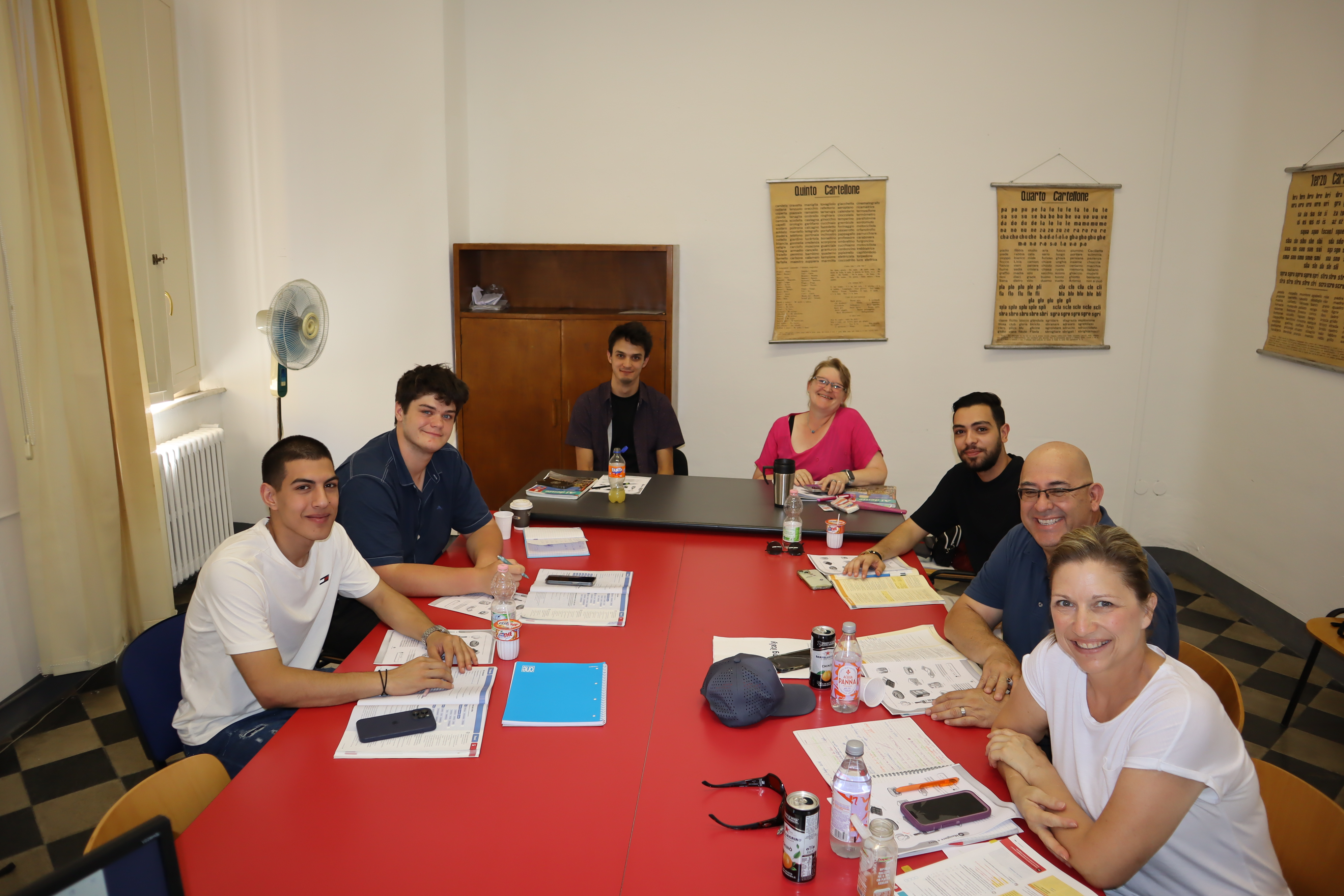 Students in class at Dante Alighieri