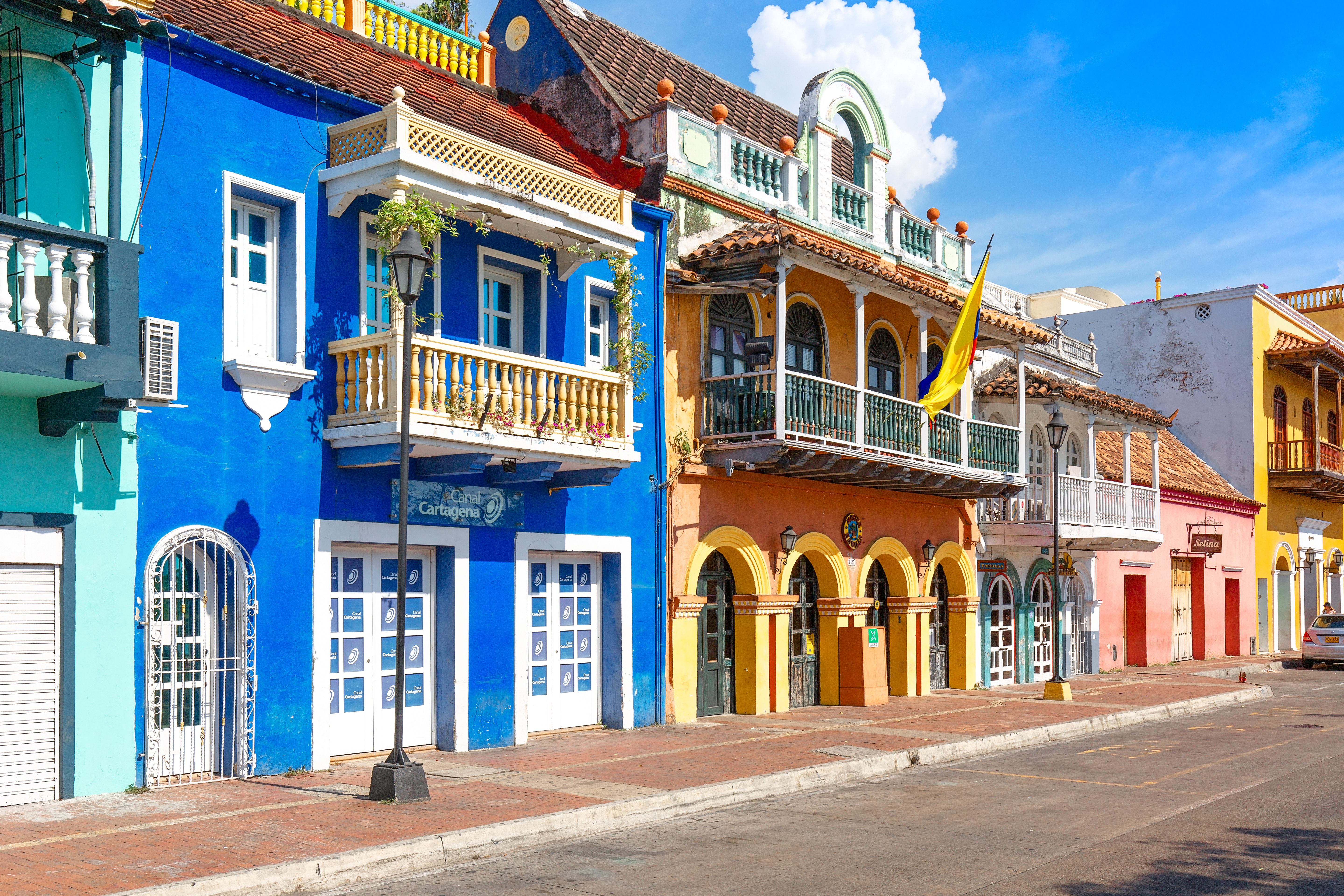 Colourful colonial houses in the historic old town of Cartagena, Colombia, with vibrant facades and balconies