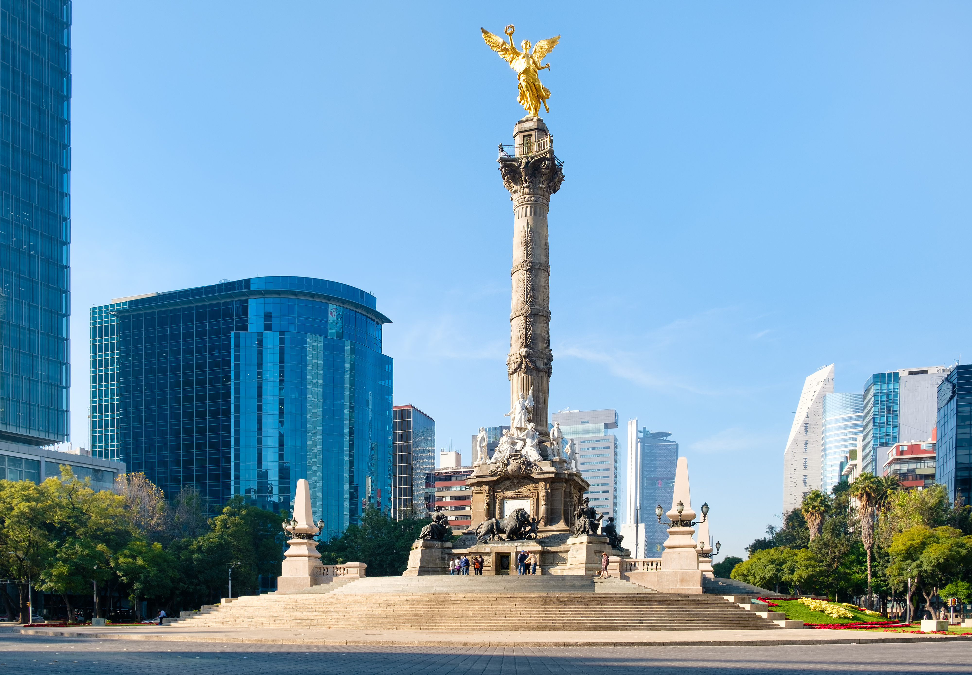 El Ángel de la Independencia monument on Paseo de la Reforma in Mexico City, a historic symbol of Mexican independence