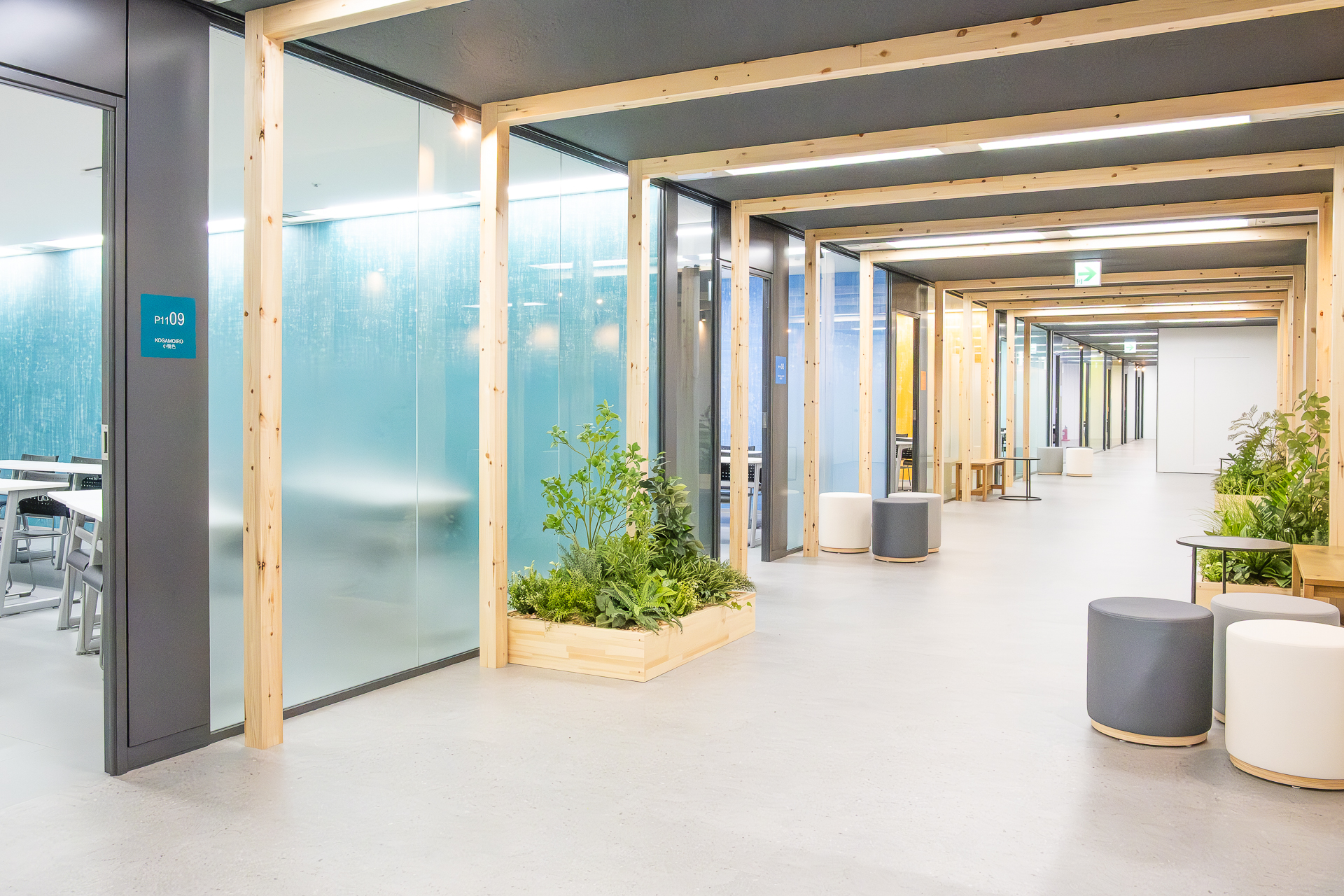 Hallway at ISI Tokyo