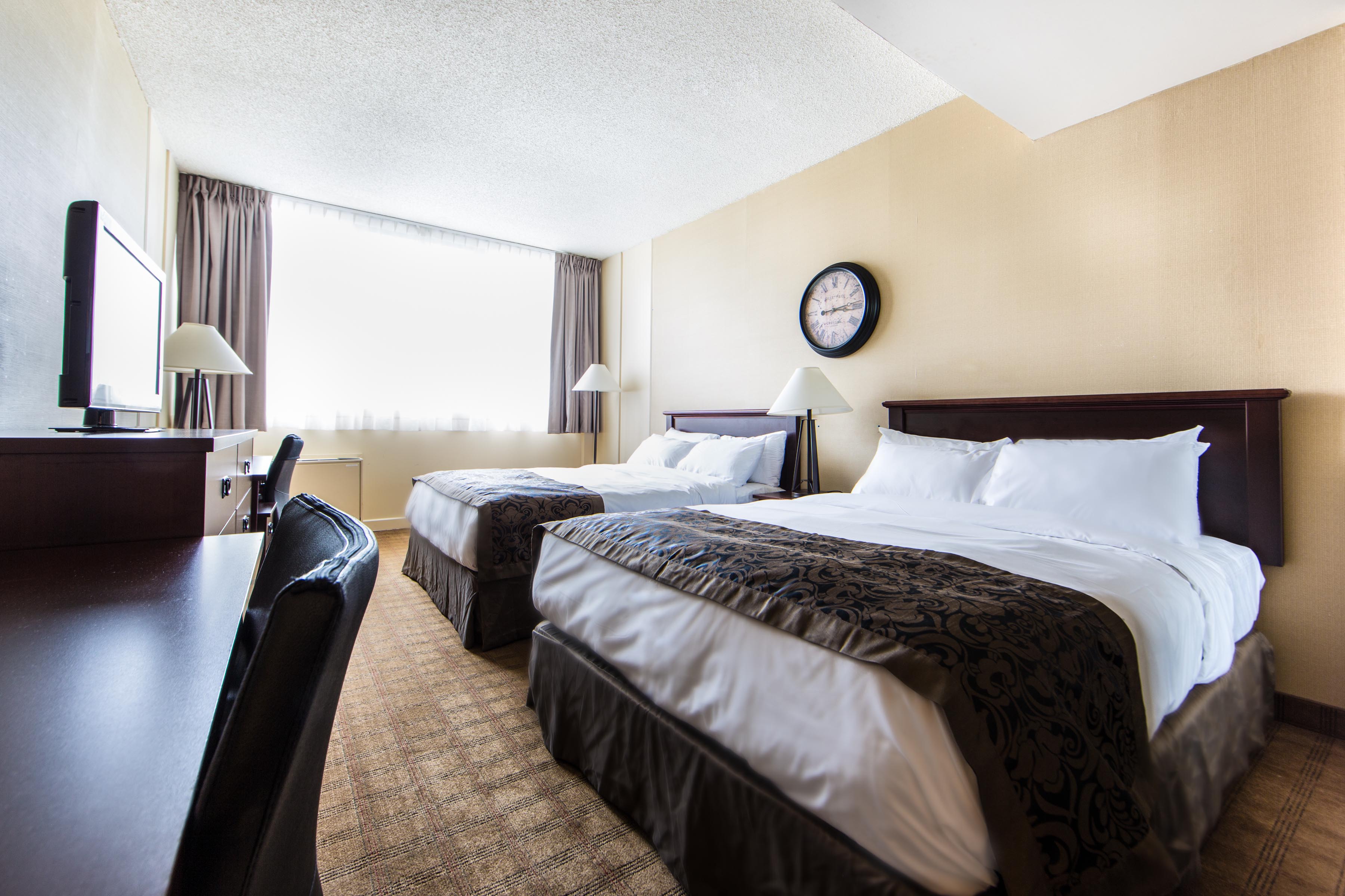 Twin room at the residence