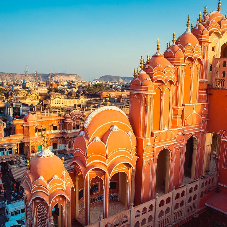 Hawa Mahal palace (Palace of the Winds) in Jaipur, Rajasthan