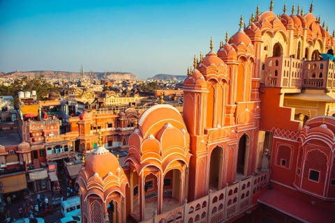 Hawa Mahal palace (Palace of the Winds) in Jaipur, Rajasthan
