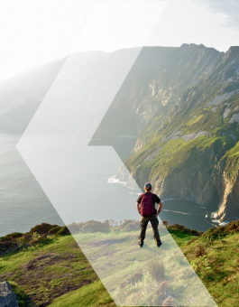 Tourist at Slieve League, Irelands highest sea cliffs, located in south west Donegal along this magnificent costal driving route. Popular stop at Wild Atlantic Way route, Ireland