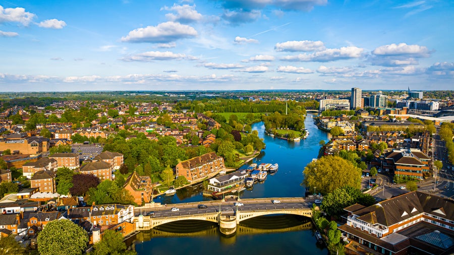 Aerial view of Reading, United Kingdom, highlighting the historic Caversham Bridge over the River Thames