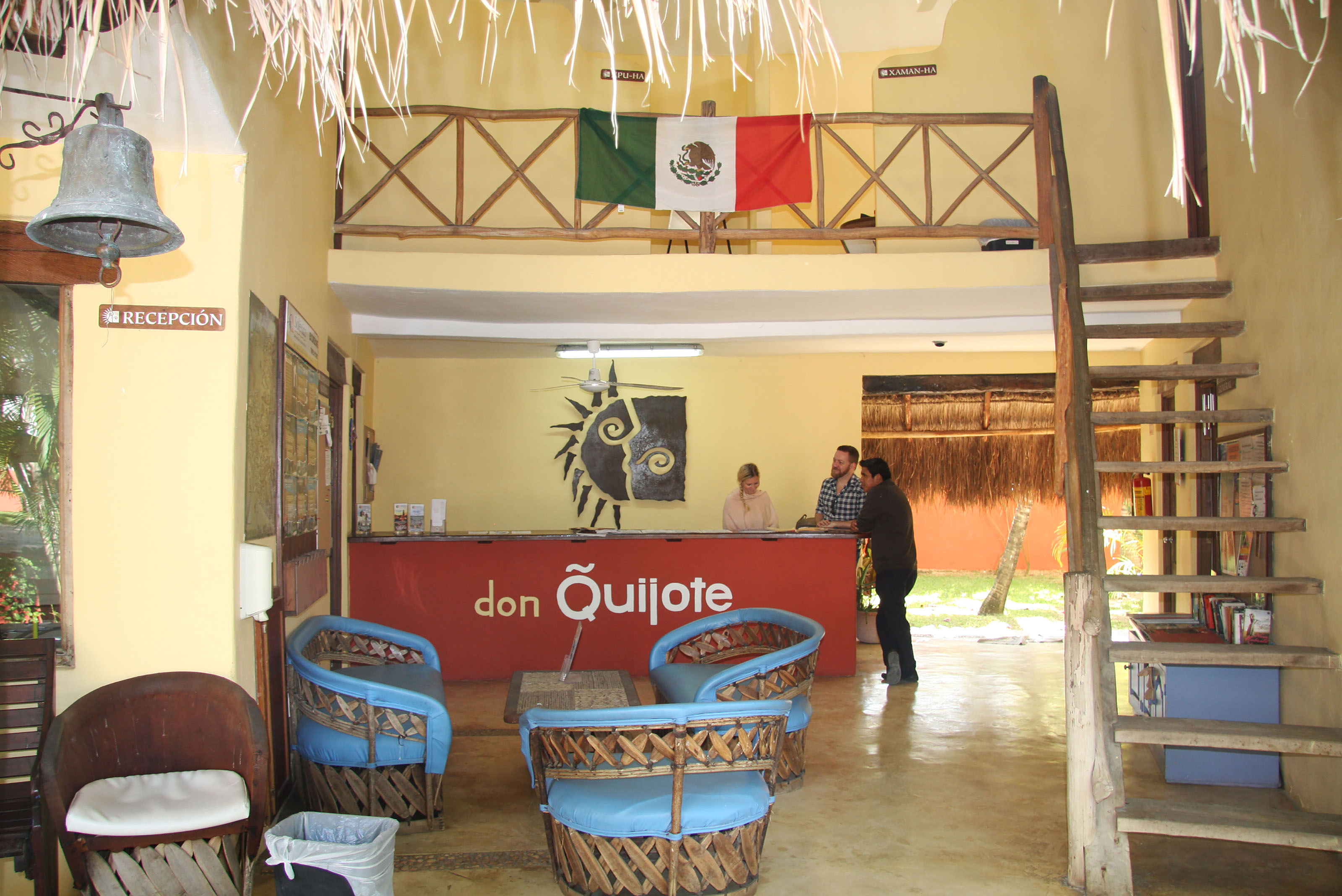 School reception at don Quijote Playa del Carmen