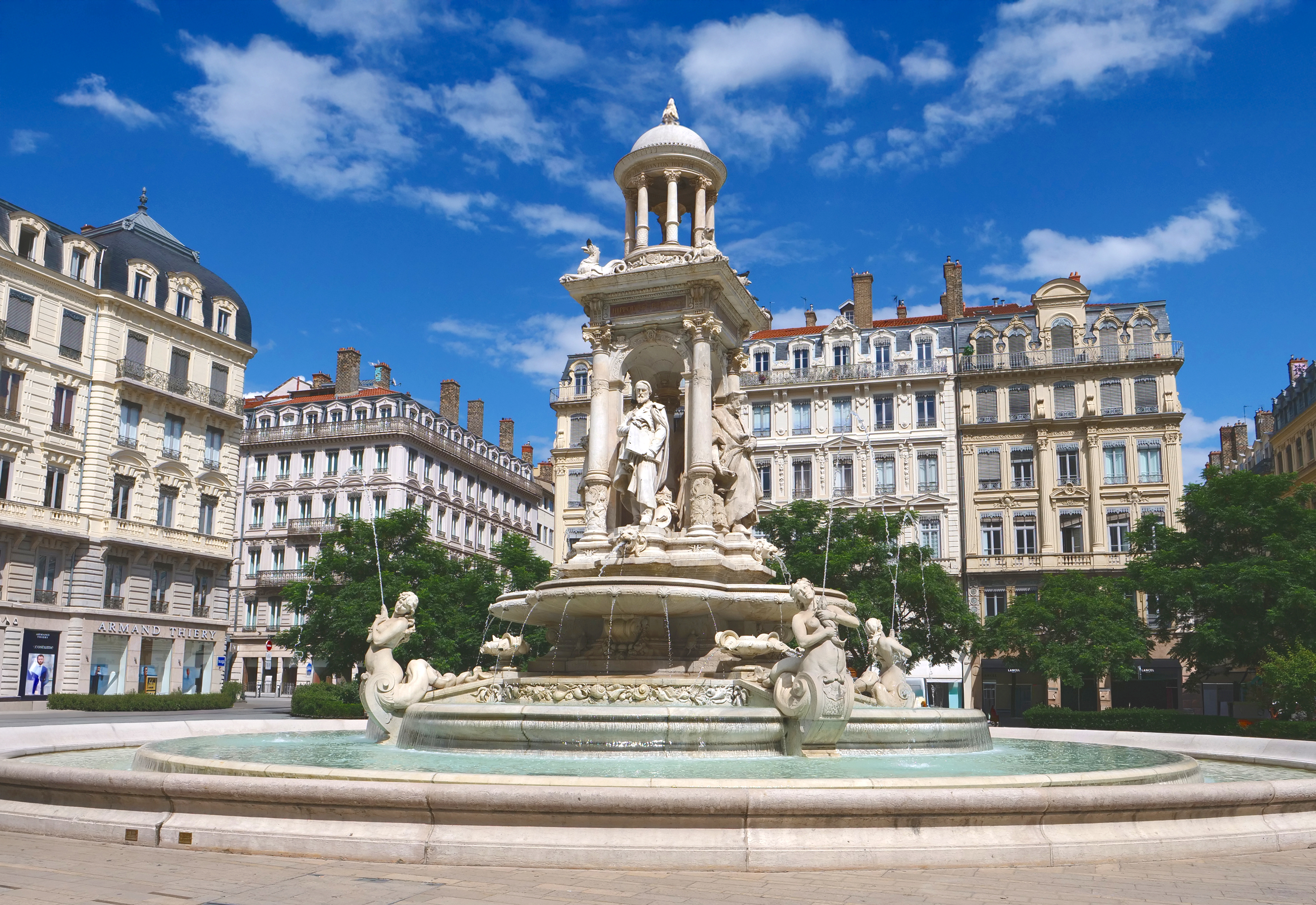 Fontaine des Jacobins located in Place des Jacobins in Lyon, France