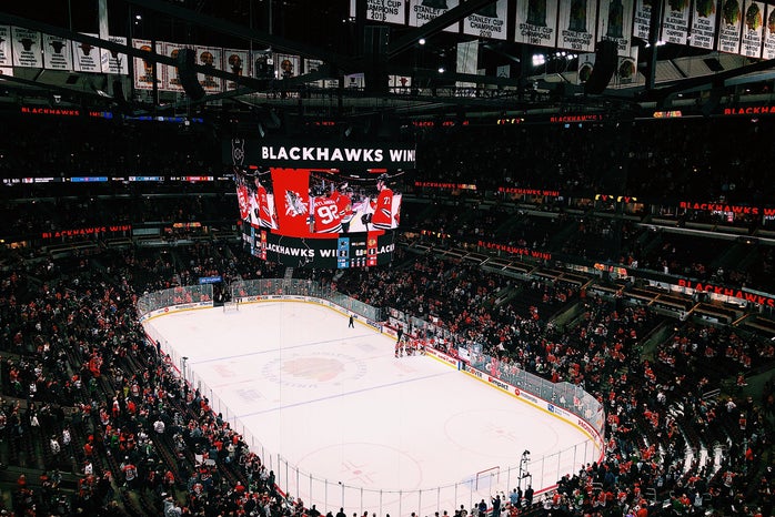 The United Center by Amanda Layne?width=698&height=466&fit=crop&auto=webp