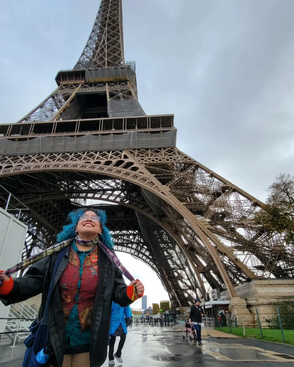 Person (me) in front of eiffel tower