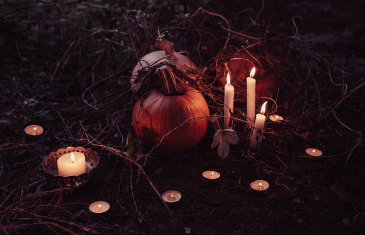 Halloween pumpkins with candles by freestocks from Unsplash?width=719&height=464&fit=crop&auto=webp