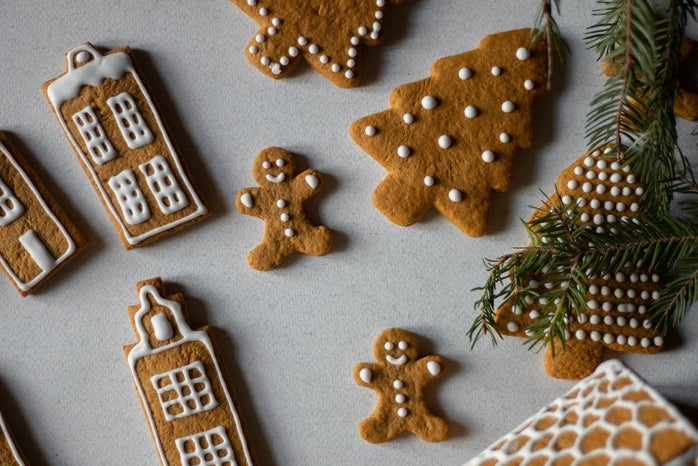 gingerbread cookies by Ekaterina Bolovtsova?width=698&height=466&fit=crop&auto=webp